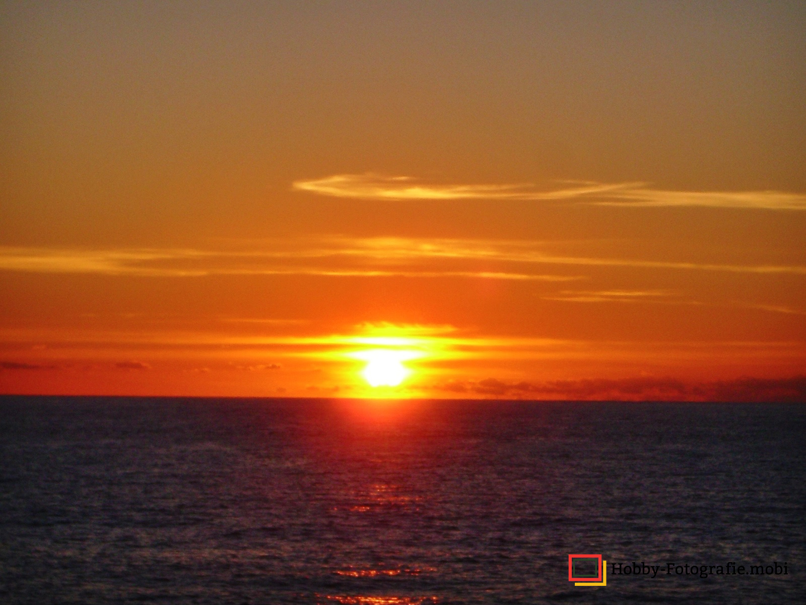 Sonnenuntergang auf dem offenen Meer