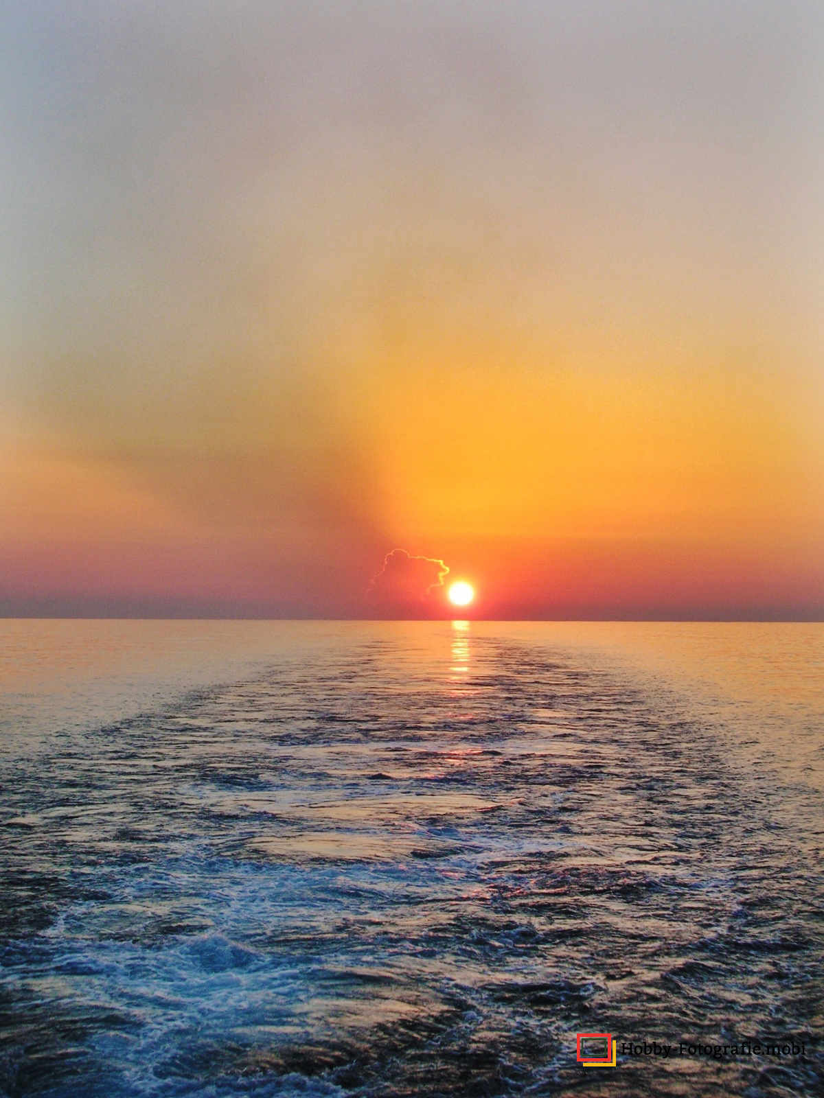 Sonnenuntergang auf offener See